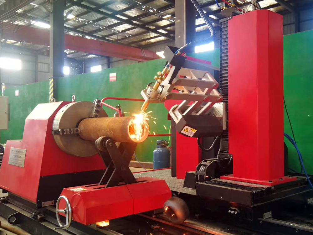 數(shù)控相貫線切割機(jī)